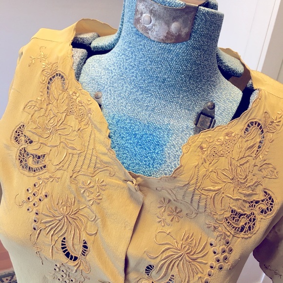 Silk button down blouse - Picture 3 of 7